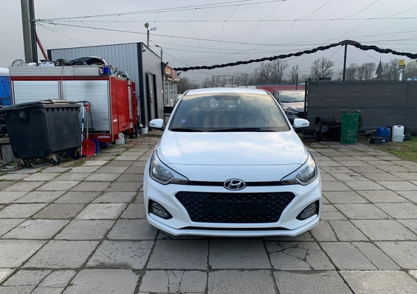 Hyundai i20 cena 41900 przebieg: 50000, rok produkcji 2019 z Lubaczów małe 154